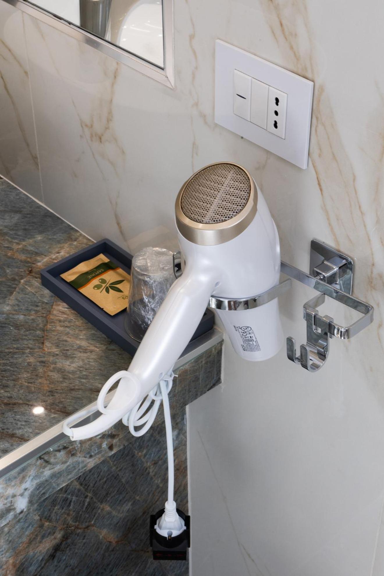 Caruso Regal House Apartment Rome Bagian luar foto
